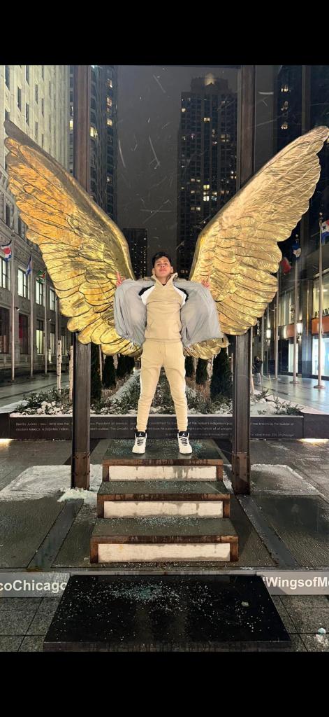 Chico busca chica en Sevilla: 