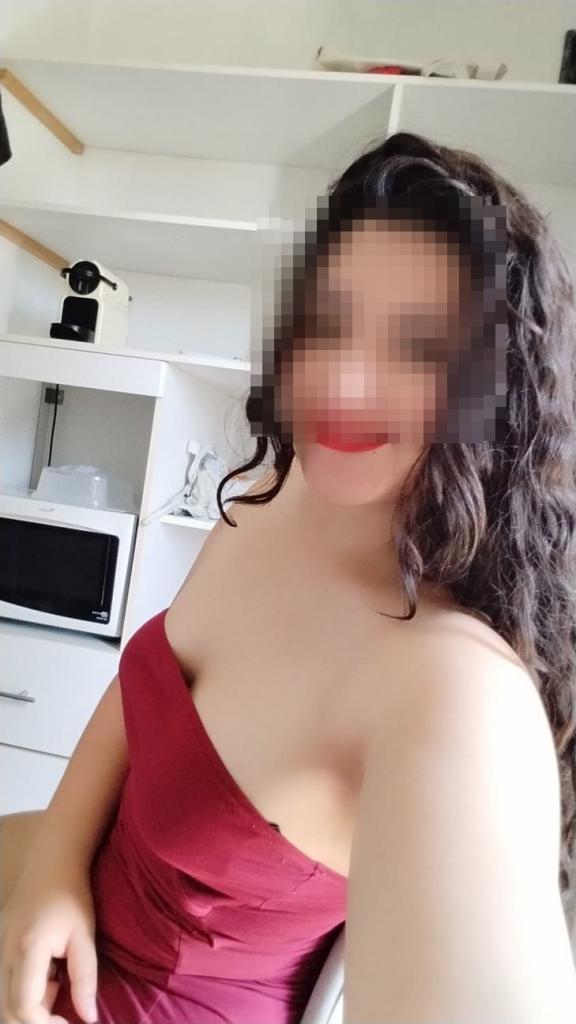 Chica busca chico en Sevilla: 