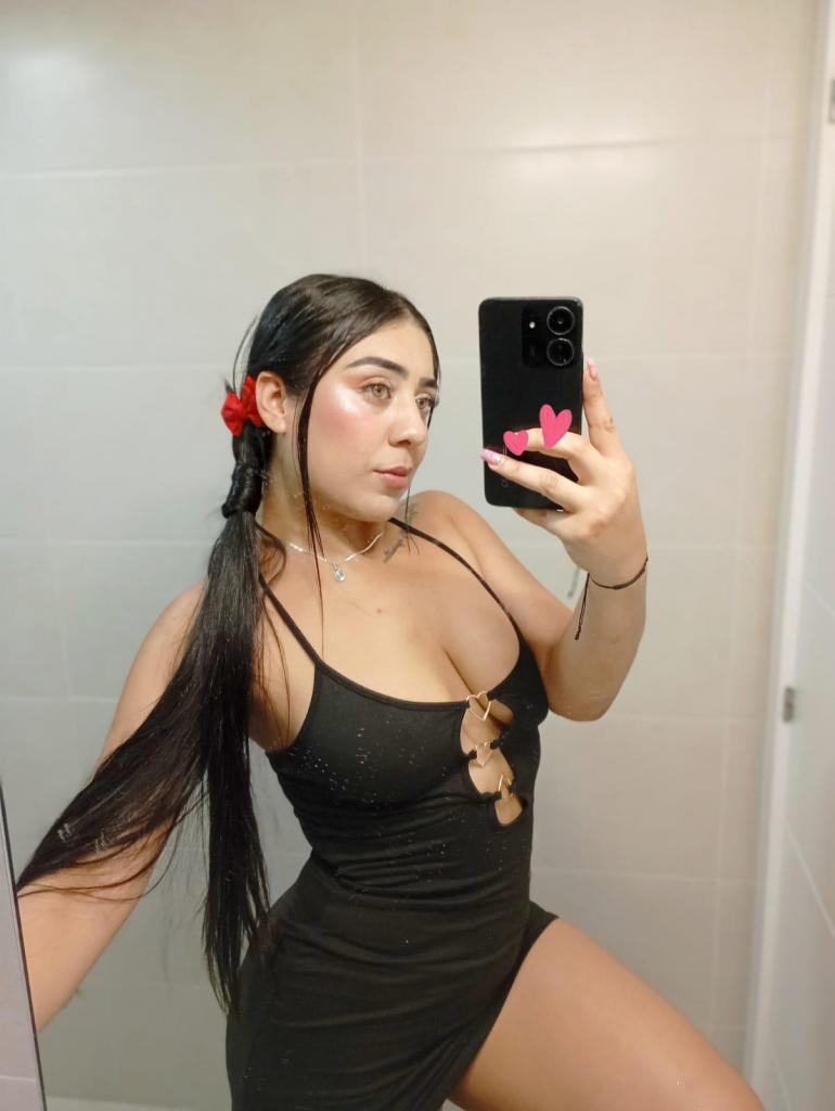 Chica busca chico en Almería: 
