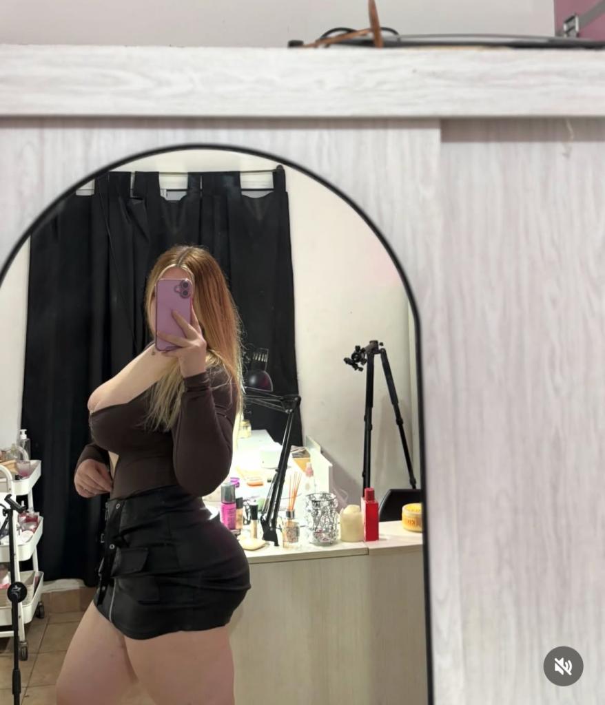 Chica busca chico en Tenerife: 