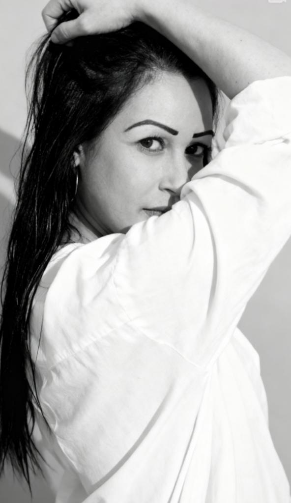 613944750: Chica busca chico en Málaga