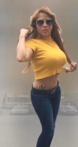 613476983: Chica busca chico en Barcelona