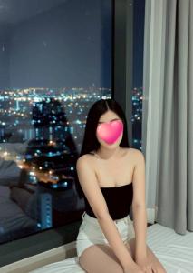 632360543: Chica busca chico en Barcelona
