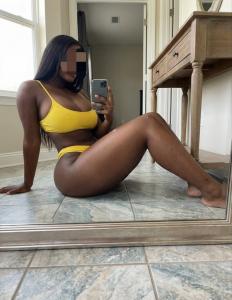 614292180: Chica busca chico en Madrid