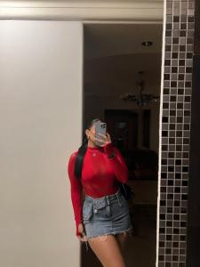 742056398: Chica busca chico en Cádiz