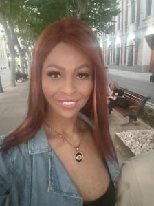 647111308: Transexual en Albacete