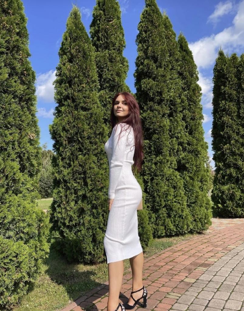 Chica busca chico en Almería: 