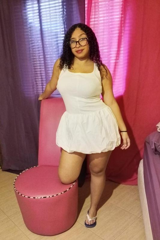 697350821: Chica busca chico en Murcia