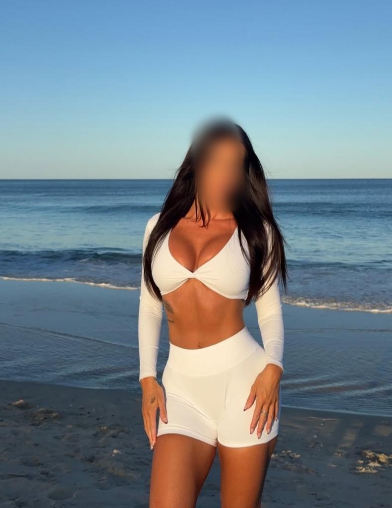Chica busca chico en Tenerife: 