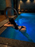 604249465: Chica busca chico en Barcelona