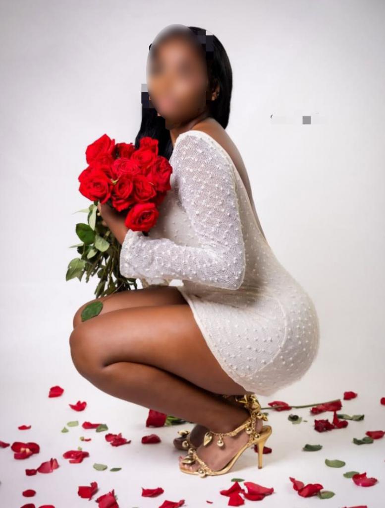 624279586: Chica busca chico en León