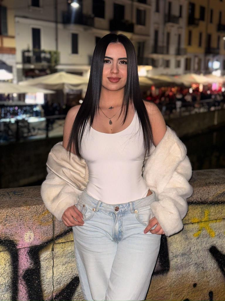 Chica busca chico en Cádiz: 