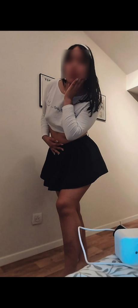 610076560: Chica busca chico en Valencia
