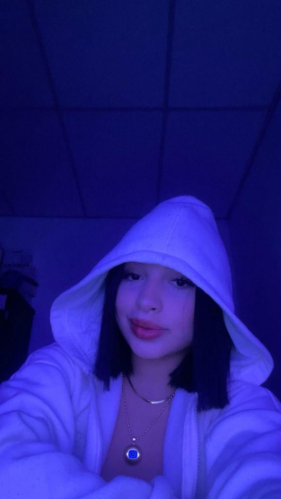 663440290: Chica busca chico en Cádiz