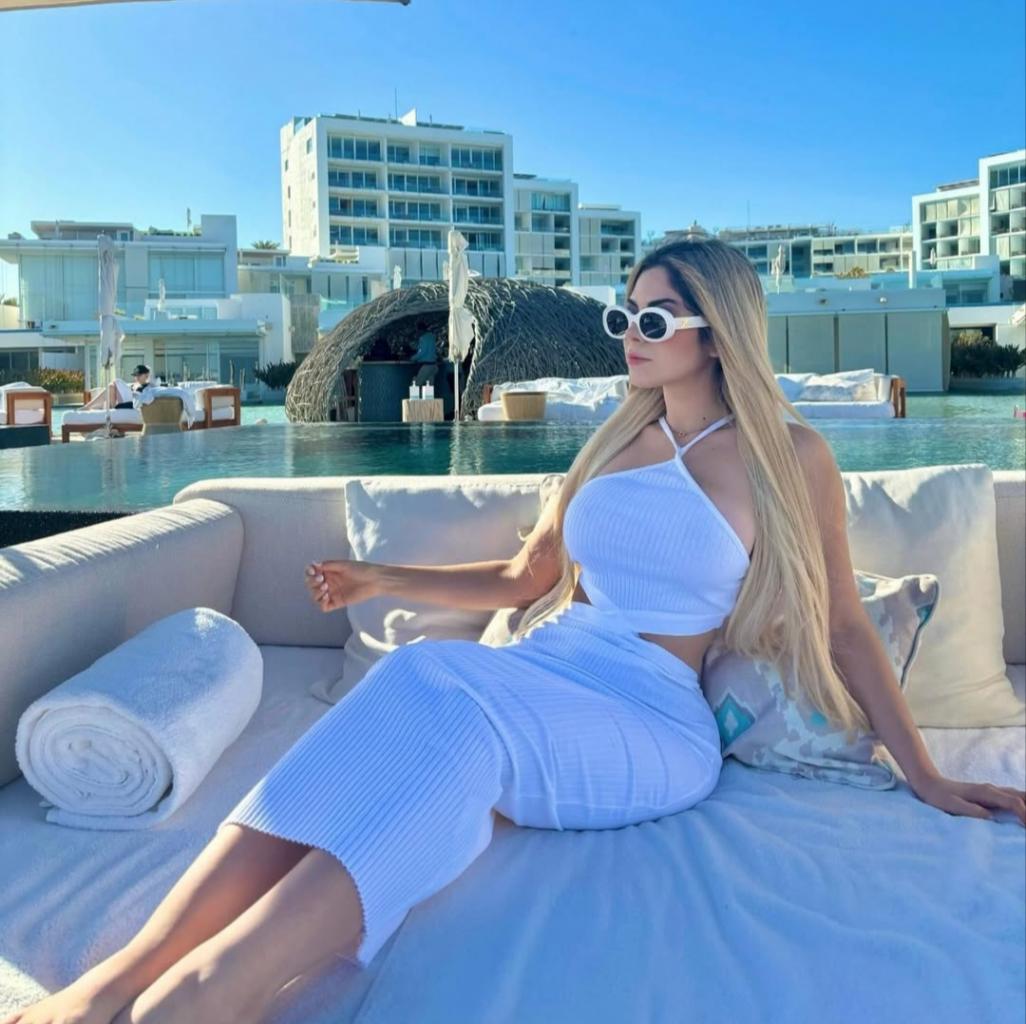 Chica busca chico en Cádiz: 