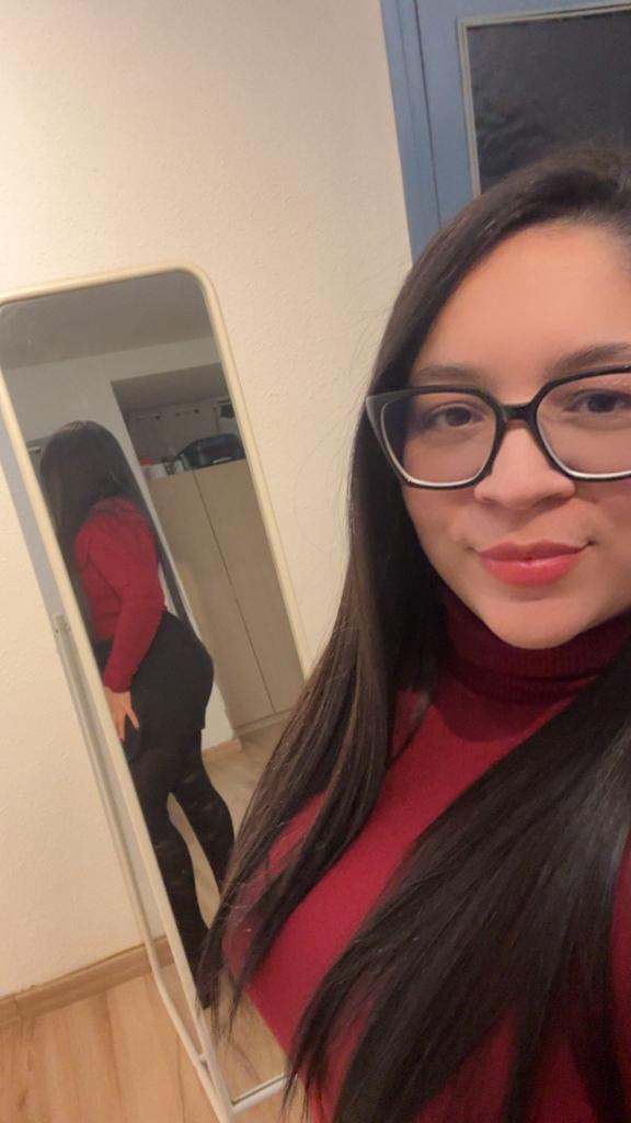 632248345: Chica busca chico en Málaga