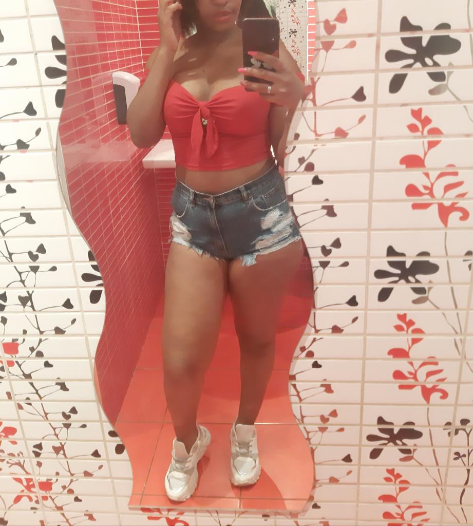 Chica busca chico en Granada: 