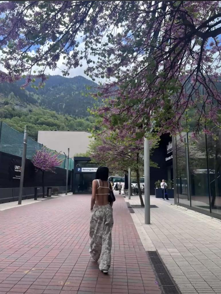 Chica busca chico en Lérida: 