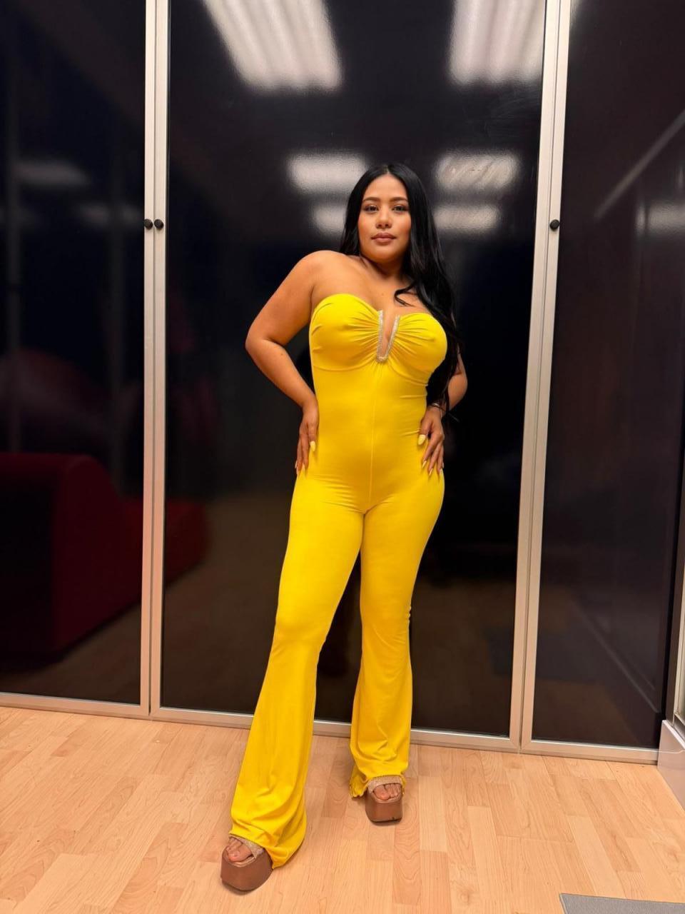 649828074: Chica busca chico en Sevilla