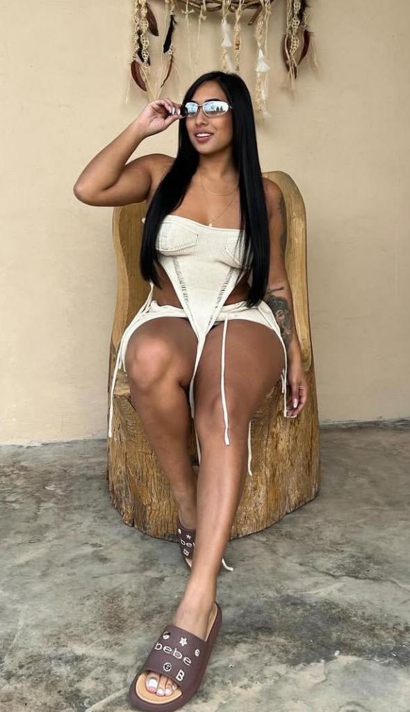 631044848: Chica busca chico en Murcia