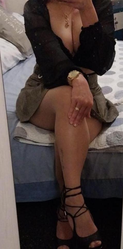 Chica busca chico en Cádiz: 