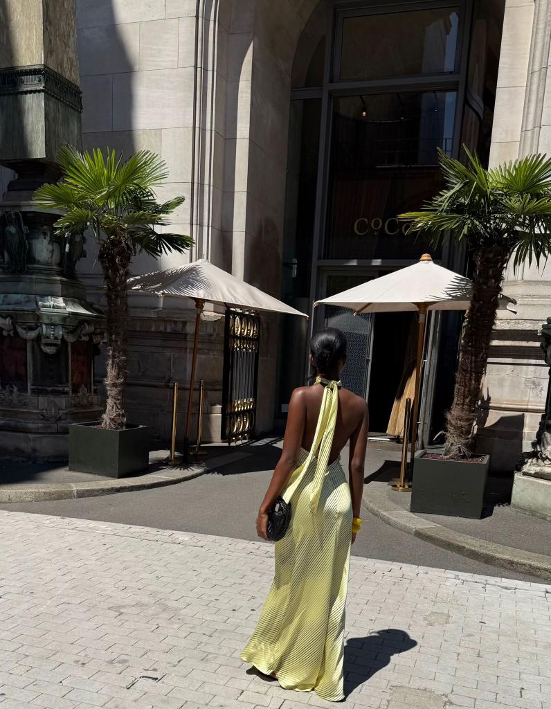 613220776: Chica busca chico en Barcelona
