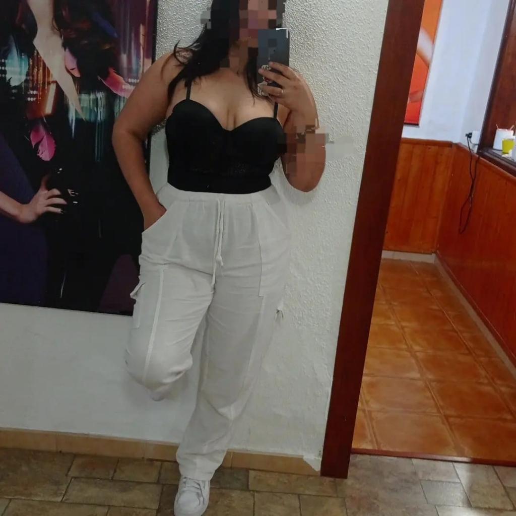 Chica busca chico en Granada: 