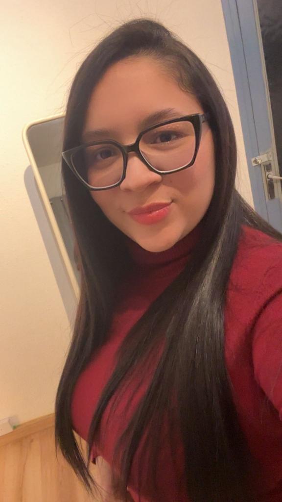 632248345: Chica busca chico en Málaga