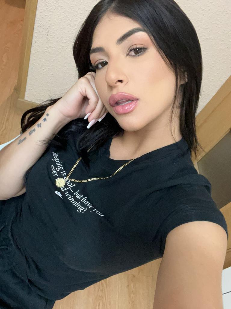 614727709: Chica busca chico en Zaragoza