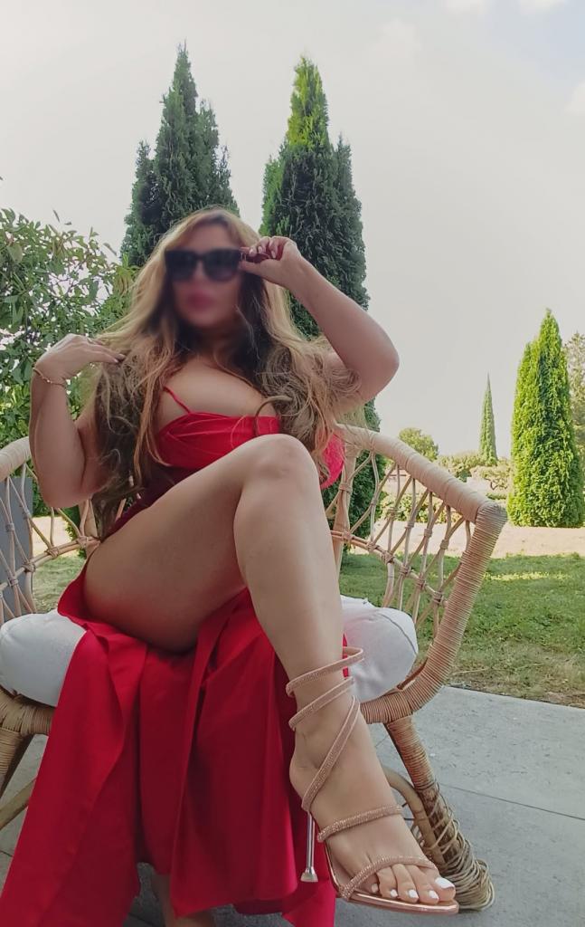 611289329: Chica busca chico en Madrid