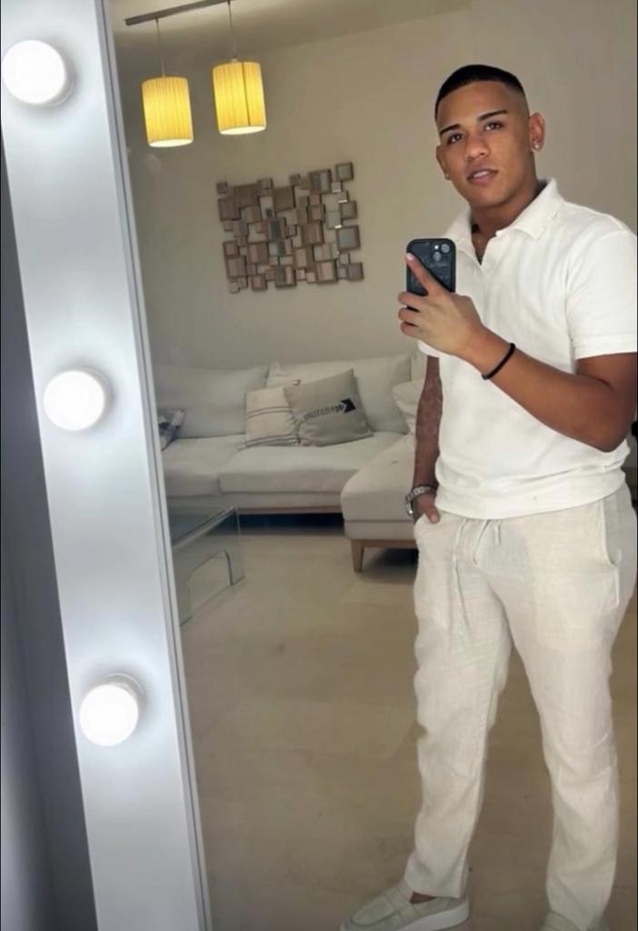 Chico busca chica en Mallorca: 
