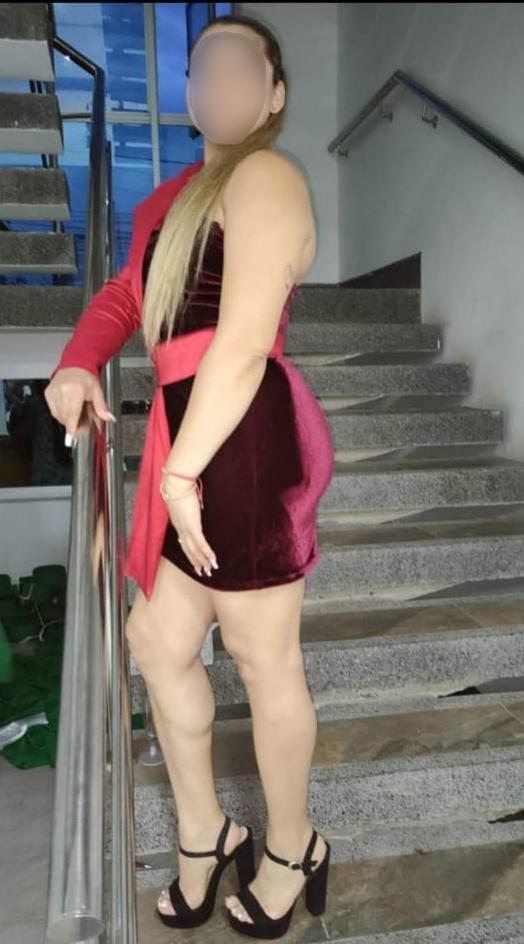 Chica busca chico en Almería: 