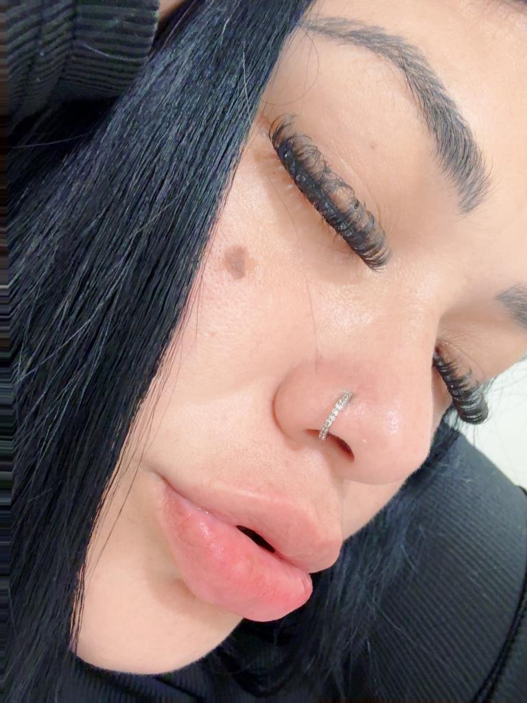 686424208: Chica busca chico en Barcelona