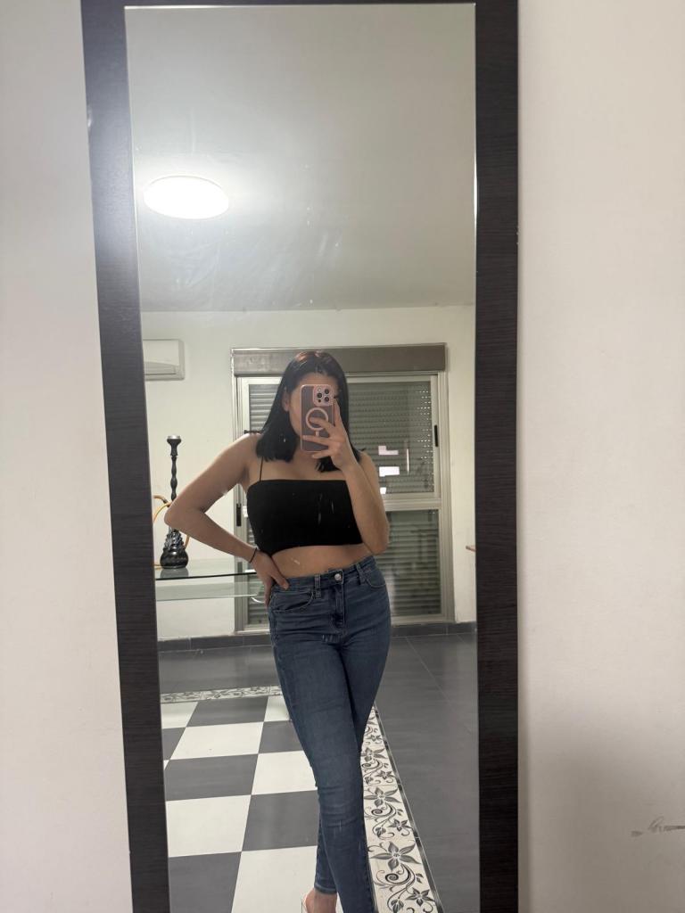 Chica busca chico en Granada: 