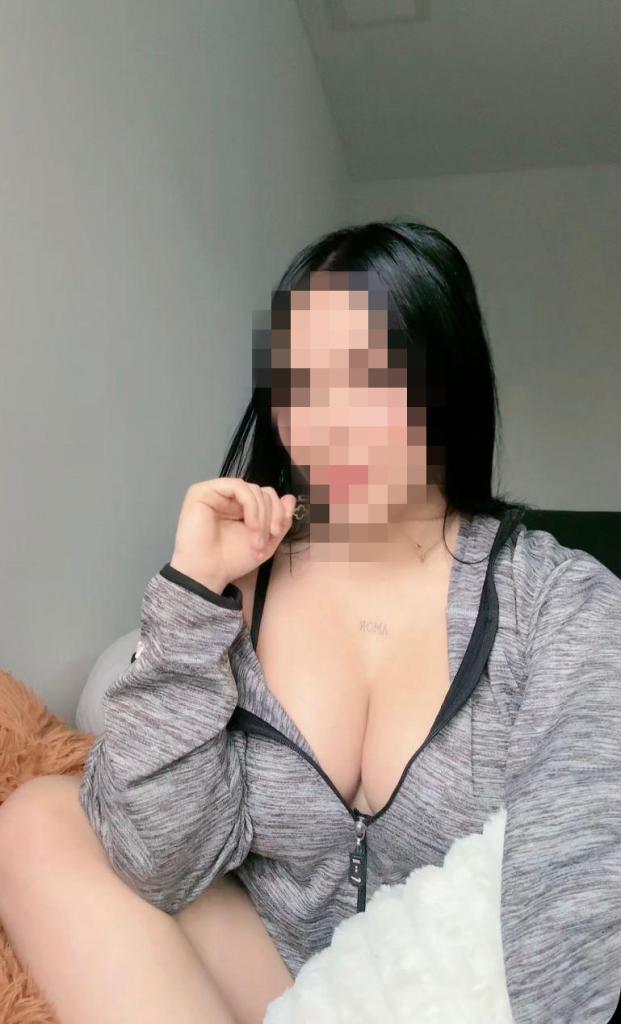 Chica busca chico en Cádiz: 