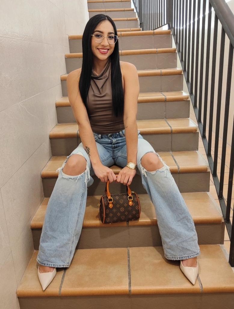 632901386: Chica busca chico en Lérida