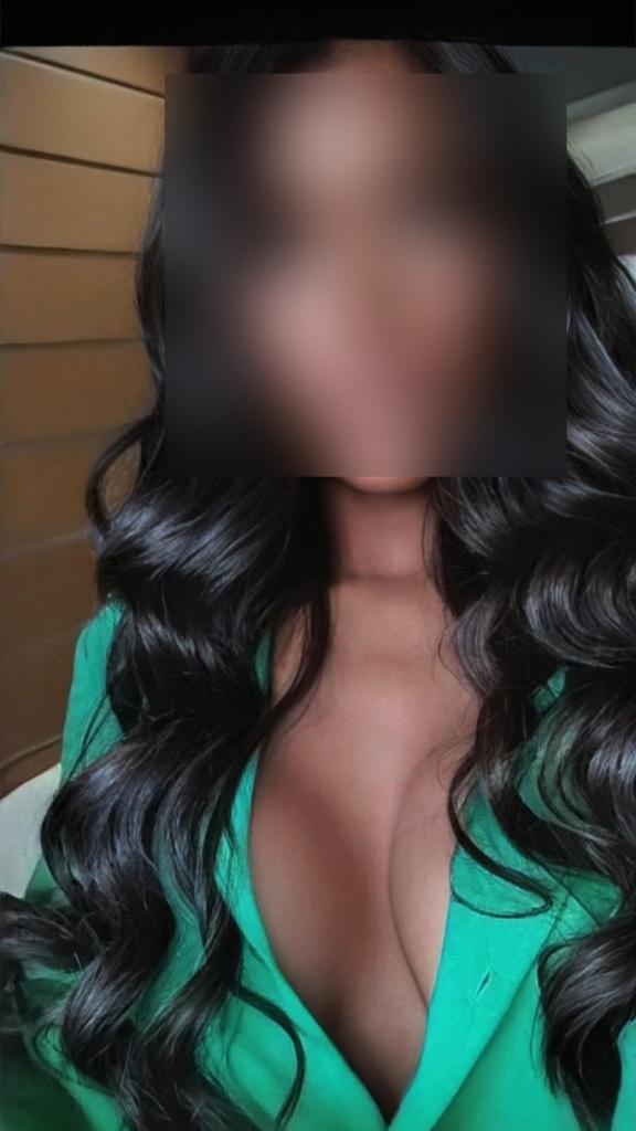 613220776: Chica busca chico en Barcelona