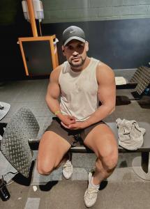 624546819: Chica busca chico en Madrid