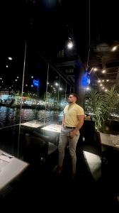 624546819: Chica busca chico en Madrid