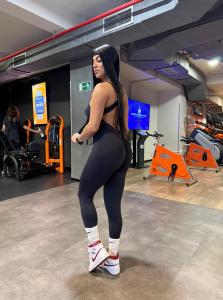 674407534: Chica busca chico en Madrid