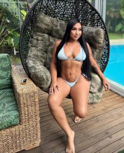 631044848: Chica busca chico en Murcia