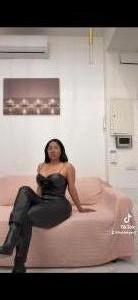 664263735: Chica busca chico en Madrid