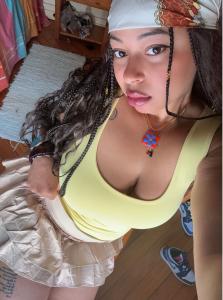 614938310: Chica busca chico en La Coruña