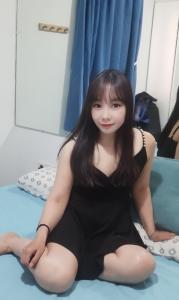 637720698: Chica busca chico en Barcelona