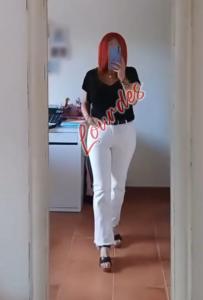 690811888: Chica busca chico en Cantabria