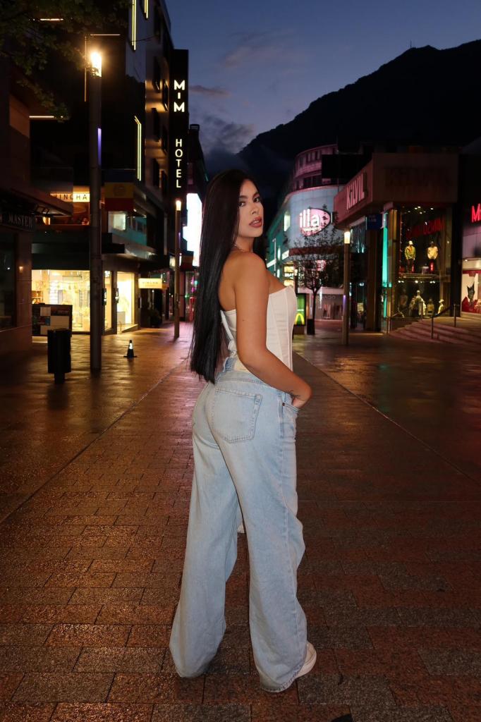 Chica busca chico en Lérida: 