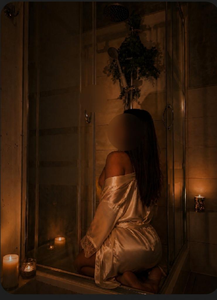 Chica busca chico en La Coruña: 