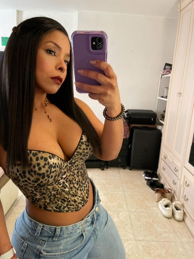 610348962: Chica busca chico en Tenerife