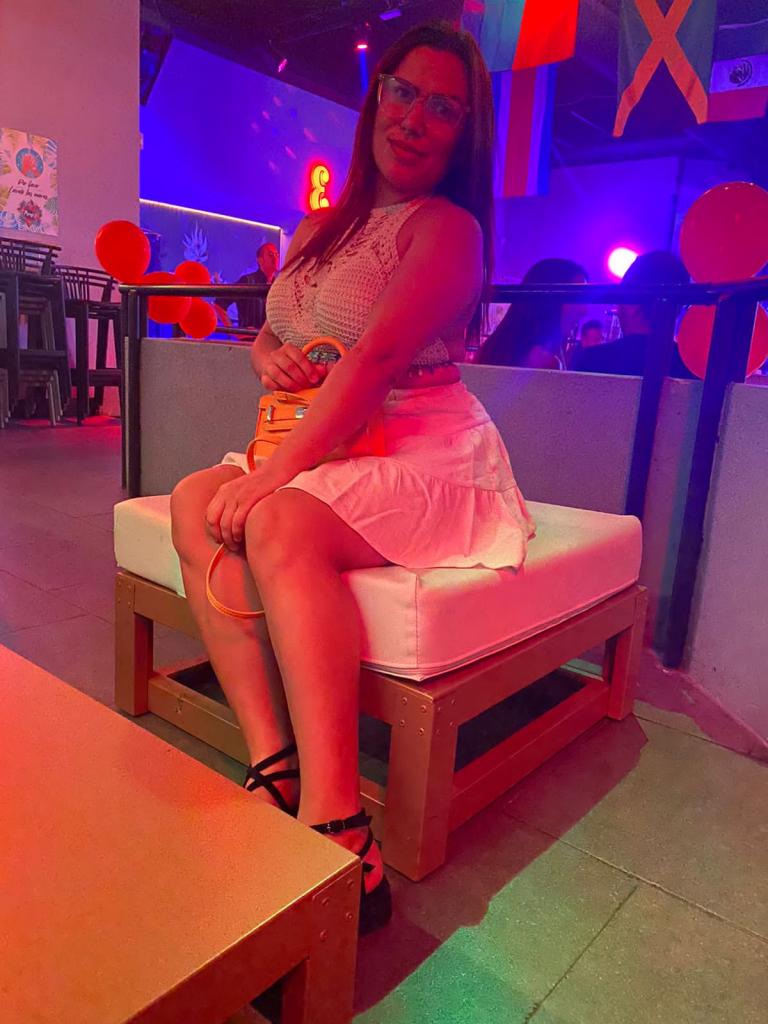 Chica busca chico en Sevilla: 