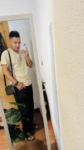 674713300: Chico busca chica en Las Palmas